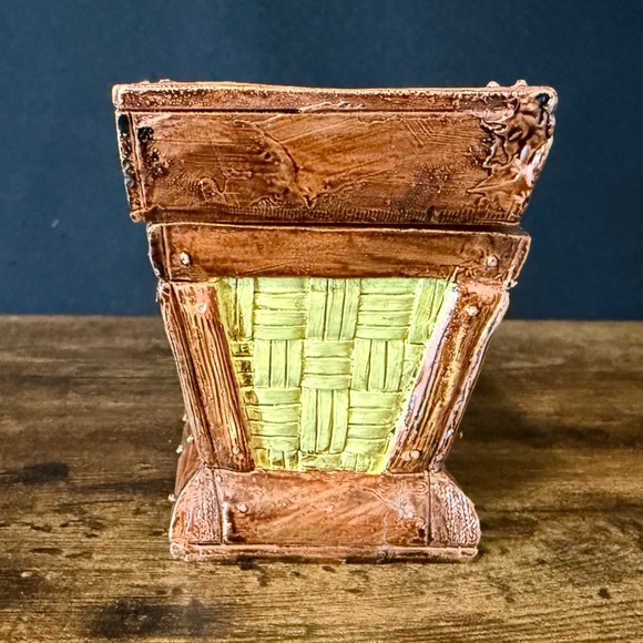 Small Trinket Box - Picture 6 of 13